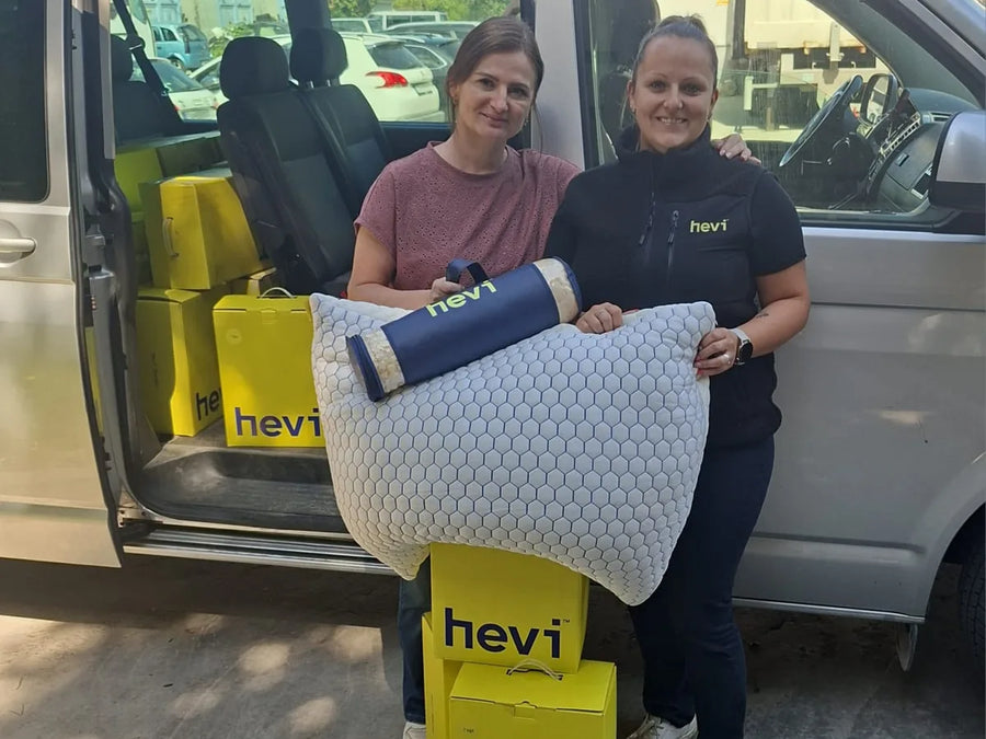 Hevi Charita – odovzdanie darov, Vstúpte, n. o.